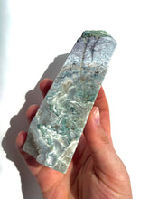 Load image into Gallery viewer, Moss Agate Tower