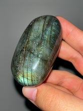 Load image into Gallery viewer, Labradorite Palmstone NEW!
