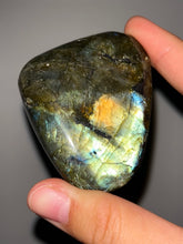 Load image into Gallery viewer, Labradorite Palmstone NEW!
