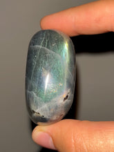 Load image into Gallery viewer, Labradorite Palmstone NEW!
