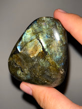 Load image into Gallery viewer, Labradorite Palmstone NEW!
