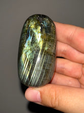 Load image into Gallery viewer, Labradorite Palmstone NEW!
