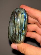 Load image into Gallery viewer, Labradorite Palmstone NEW!
