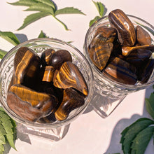 Load image into Gallery viewer, ⊹ Tigers Eye, Tumbled ⊹
