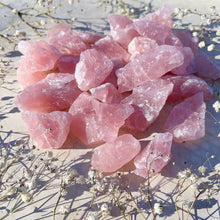 Load image into Gallery viewer, ⊹ Rose Quartz, Rough ⊹
